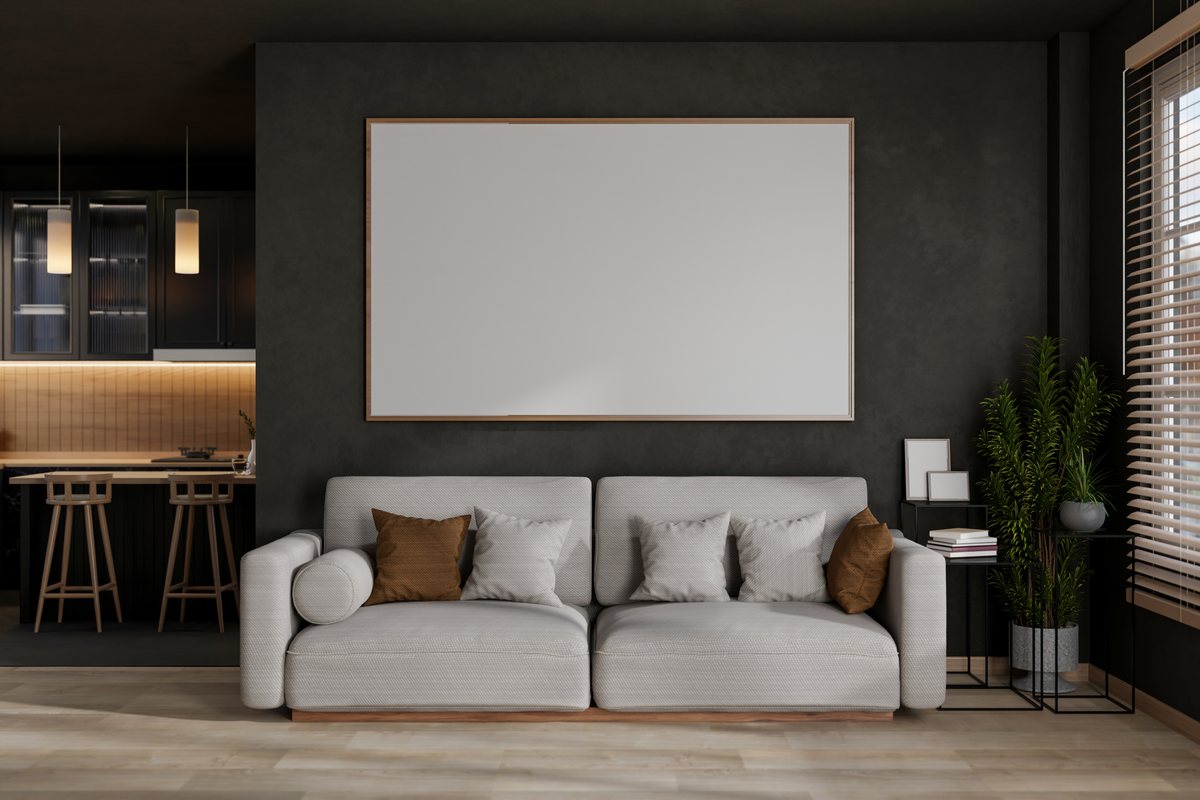 Heller Wohnraum mit gestalteter Wand