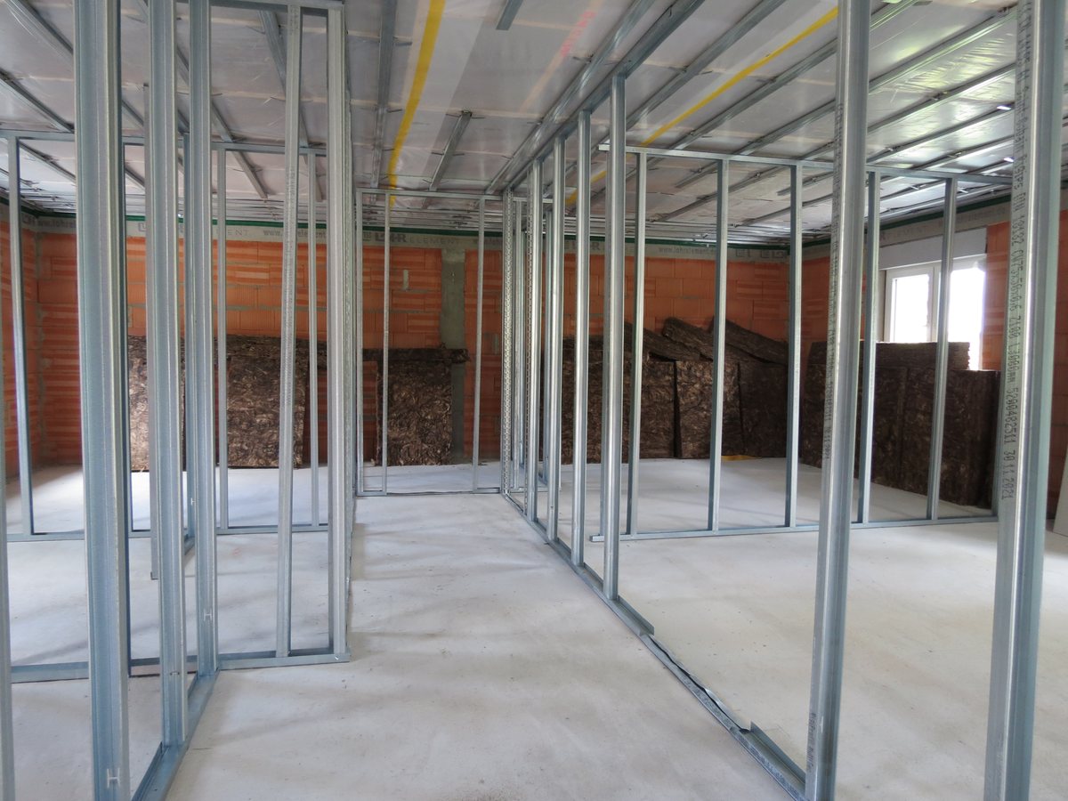 Trockenbau mit Metallständerwerk